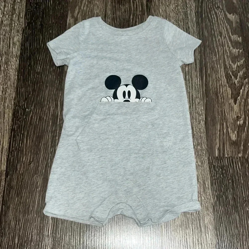 18 month Disney jumping bean outfit set with Mickey Mouse on it